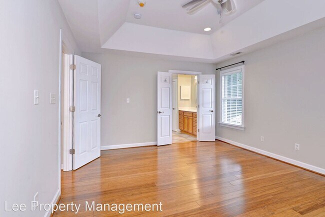 Building Photo - 5 br, 3 bath House - 206 Estons Run