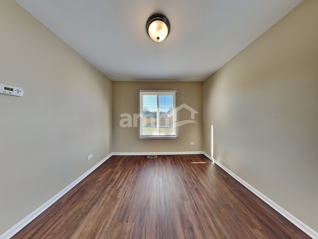 Building Photo - 2735 Lahinch Dr