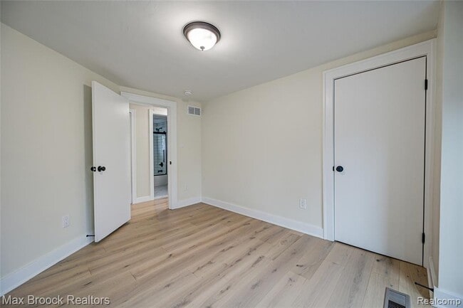 Building Photo - 409 Baldwin Ave