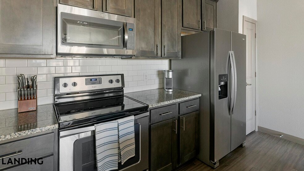 Building Photo - 99 W Cedar Bayou Lynchburg Rd