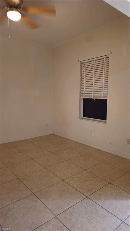 Building Photo - 2218 Putter Ln