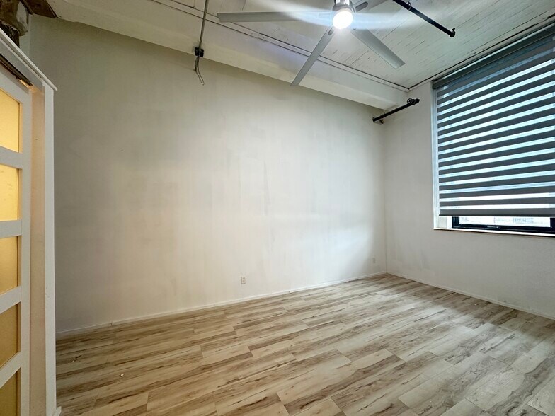 Building Photo - 109 Summer St