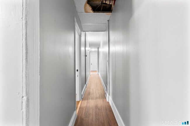 Building Photo - 394 Gregory St