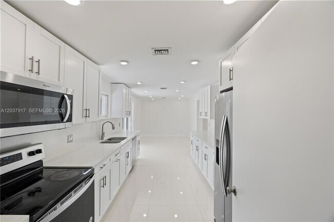 Building Photo - 10501 SW 53rd St