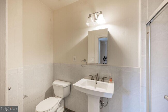 Building Photo - 250 S 13th St