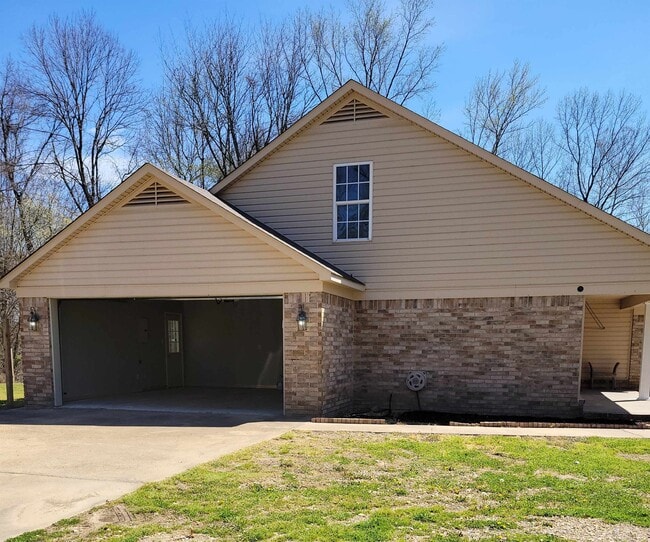 Building Photo - 377 Walker Field Ln