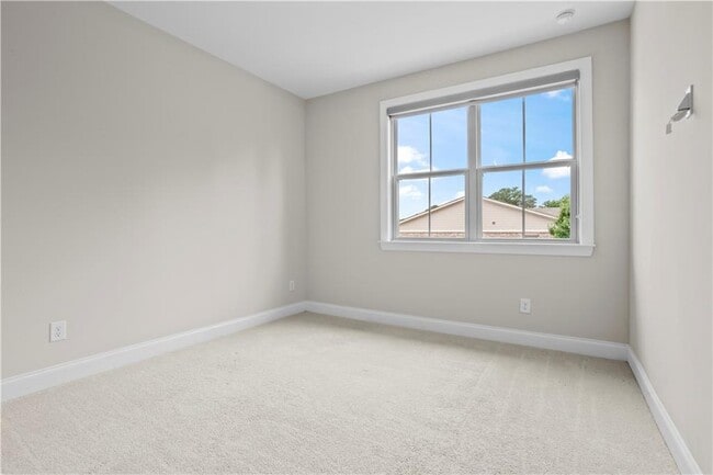 Building Photo - 3159 Rutter Dr
