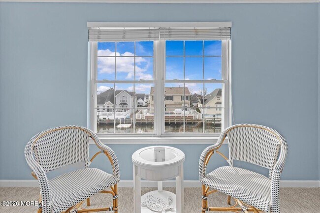 Building Photo - 297 Bayview Ave