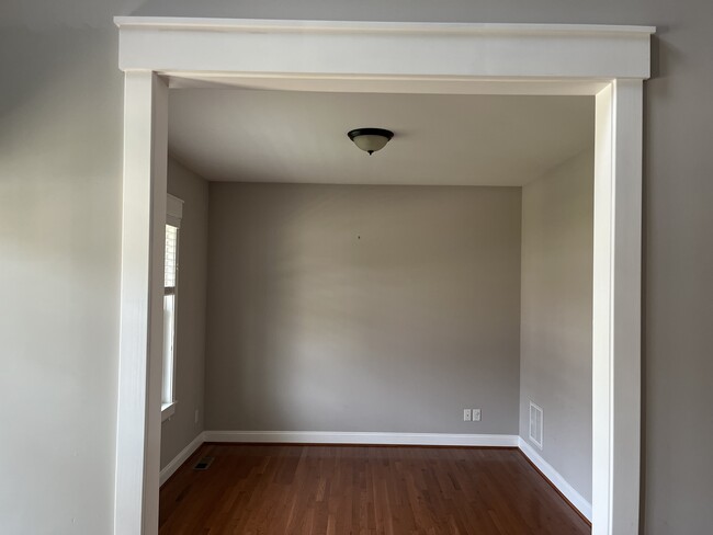 Building Photo - 3242 Barkham Dr