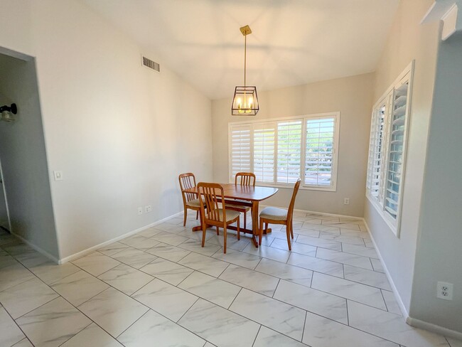 Building Photo - FURNISHED HOUSE - COTTONWOOD- DEL WEBB COTTONWOOD RANCH COMMUNITY