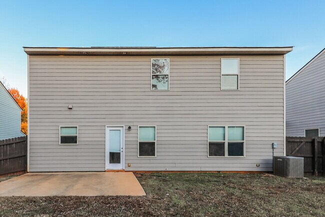 Building Photo - 11097 Wind Ridge Dr