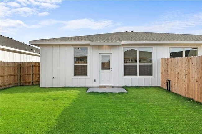 Building Photo - 2928 Wildcat Dr