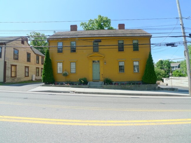 Primary Photo - 13 High St