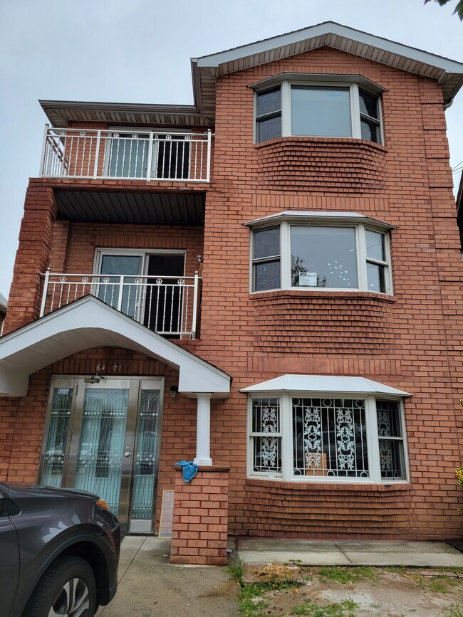 Exterior - 6401 155th St