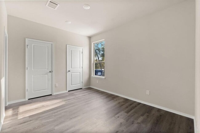 Building Photo - 11631 Vistawood St