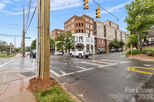 Building Photo - 1315 East Blvd