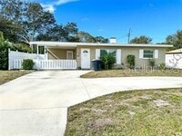 Building Photo - 1228 Pineview Ave