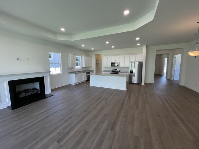 Building Photo - 4625 Kobus Ct.