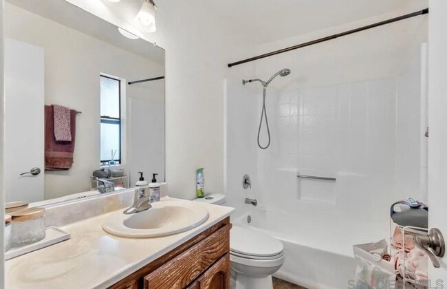 Building Photo - 4725 35th St