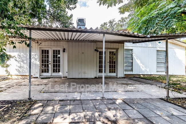 Building Photo - 13006 El Marro St