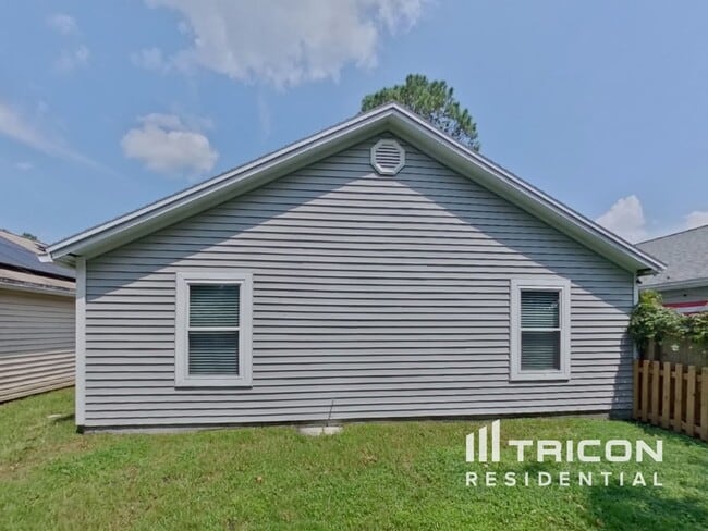 Building Photo - 1850 Yukon Ct
