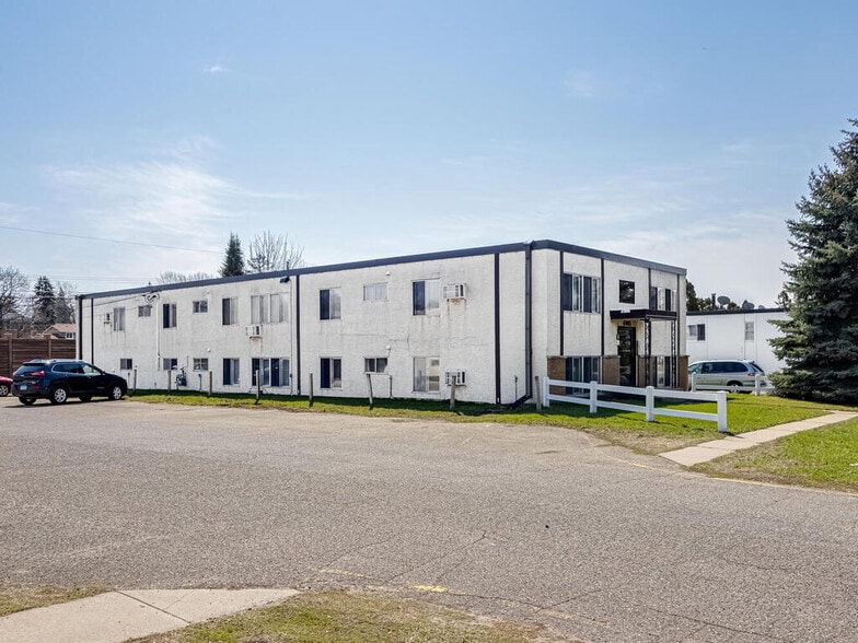 Building Photo - 4965 3rd St NE