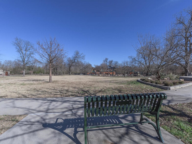 Roy Guerrero Park - 503 Kemp St