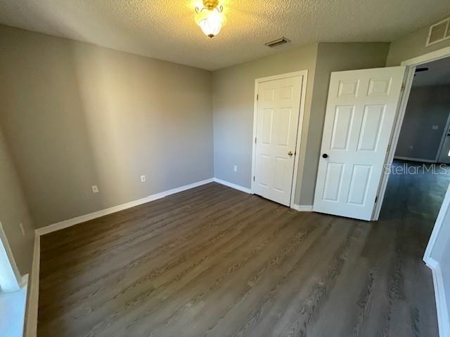 Building Photo - 48 Renworth Ln