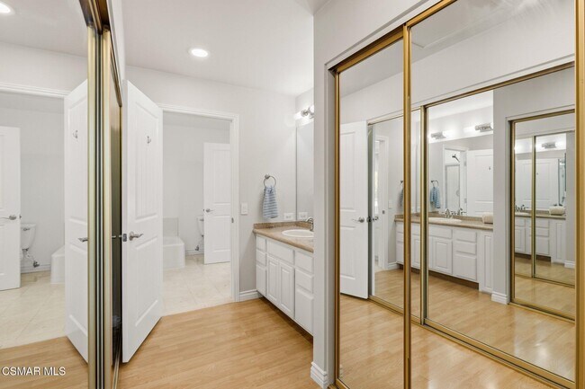 Building Photo - 4501 Regents Ct
