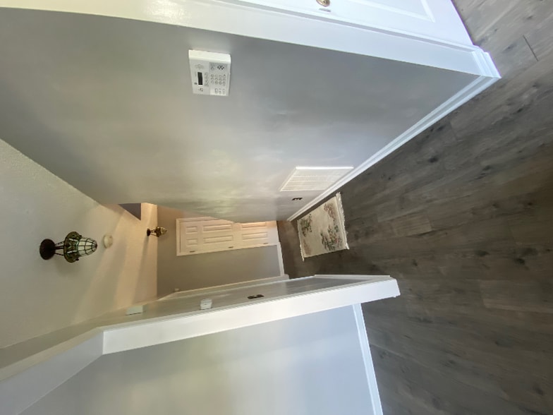 Building Photo - 334 Stoney Creek Dr