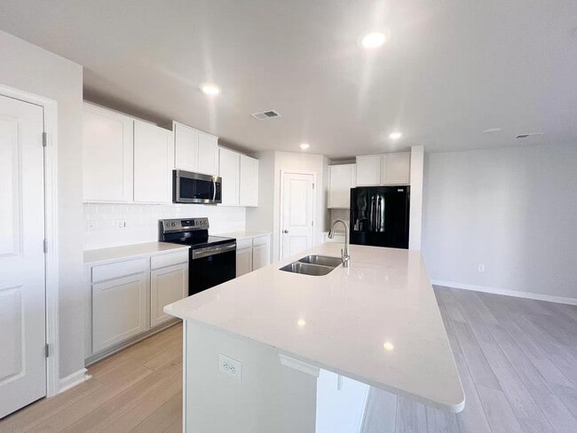 Building Photo - 1203 Melrude Ct