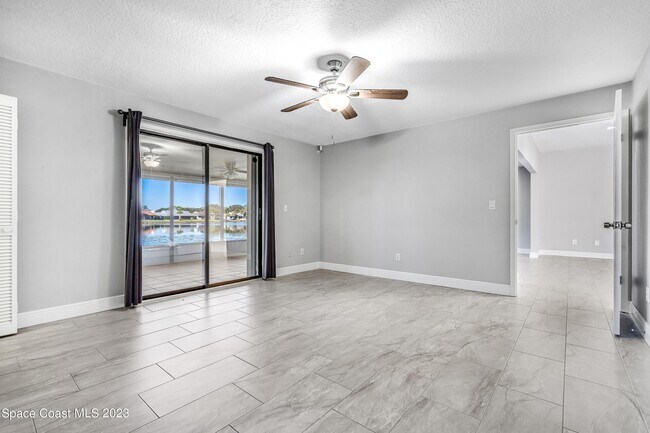 Building Photo - 1080 Park Ridge Pl