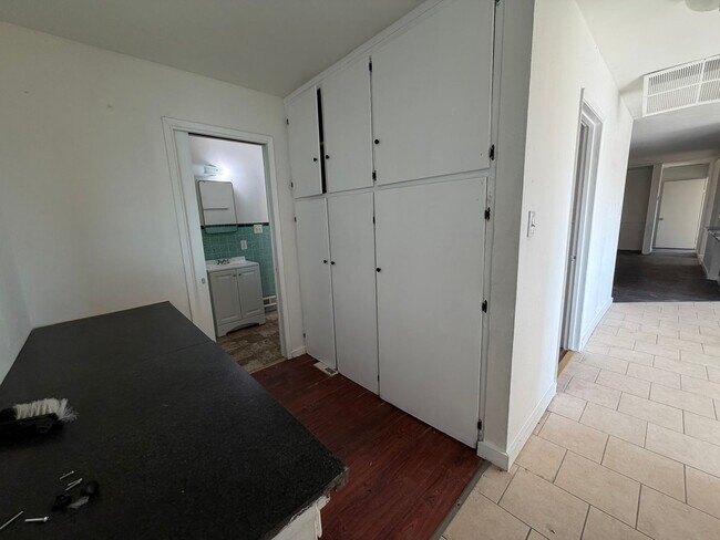 Building Photo - Spacious 4-Bedroom Home on Expansive Lot in the Outskirts of Elk Grove- MORE PHOTOS TO COME!