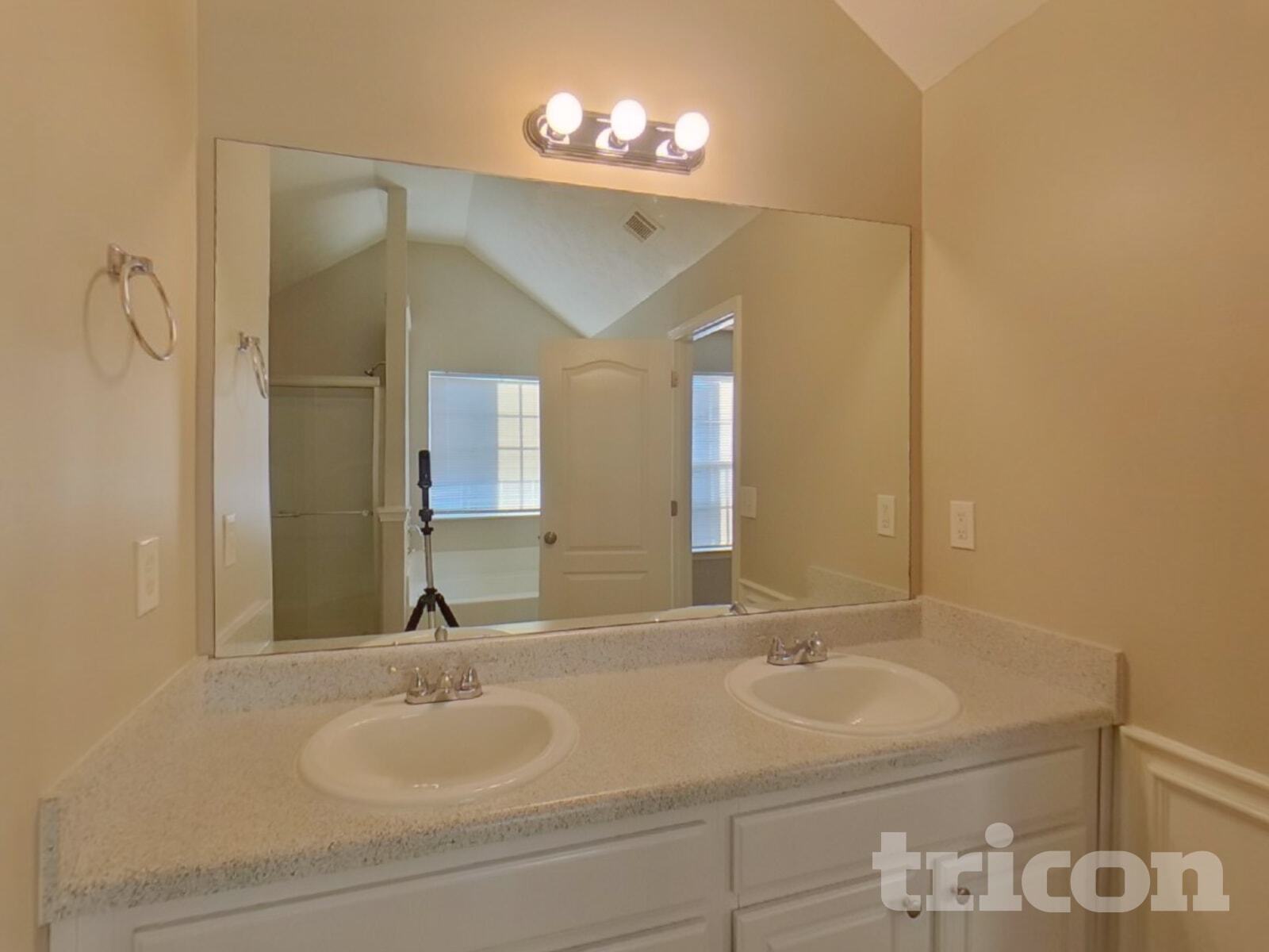 Building Photo - 4435 Grove Lake Ct