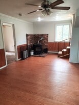 Building Photo - 22 Richard Rd