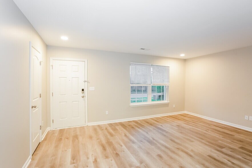 Building Photo - 3202 Kayla Ln