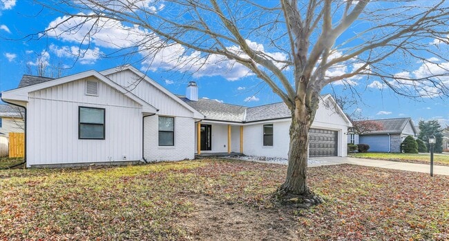 Building Photo - Charming 3-Bedroom Home with Private Backyard Retreat