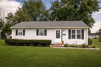 Building Photo - 1207 Middleneck Dr