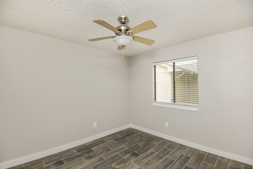 Building Photo - 4403 Pawnee St