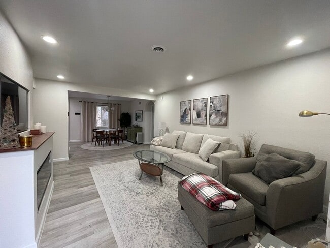 Building Photo - Charming Updated Home with Spacious Yard