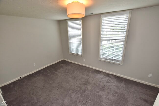 Building Photo - 12771 Apsley Ln
