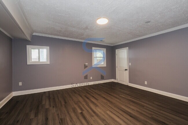 Building Photo - Charming 4-Bed, 2-Bath Gem in Atlanta's He...