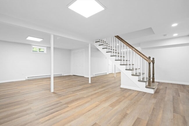 Building Photo - 125 Beacon St