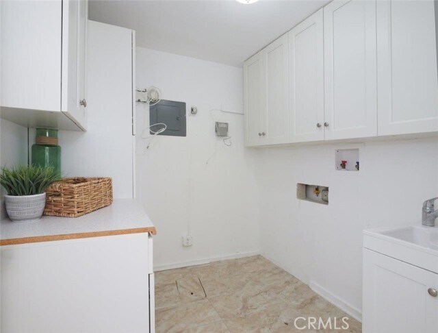 Building Photo - 2105 W Paseo Del Mar