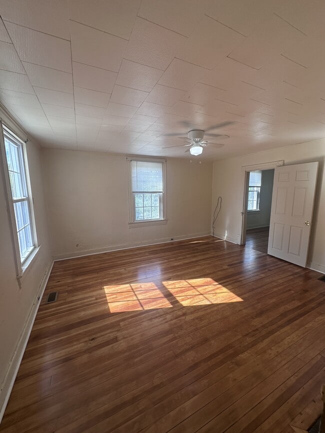 Building Photo - 66 Carlson Ave