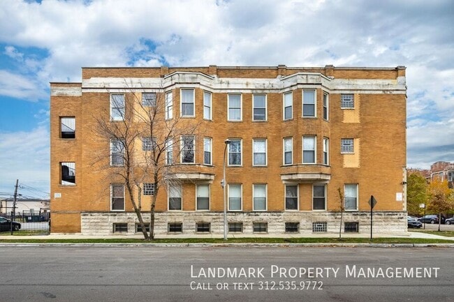 Building Photo - 4856 S Prairie Ave