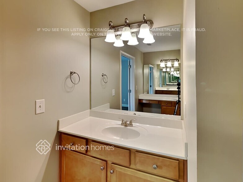 Building Photo - 4731 Sweet Water Dr