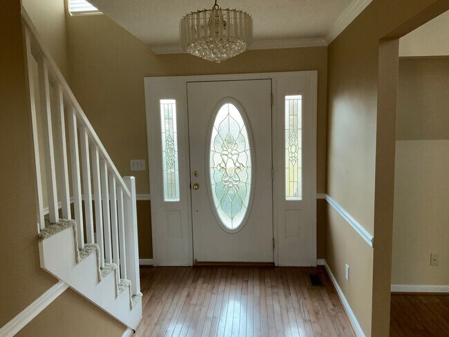 Building Photo - Coolant River Water Front 4 Bedrooms / 2 F...