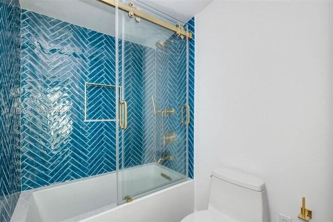 Building Photo - 438 Mendoza Ave