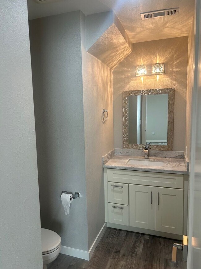 Building Photo - 3 bedroom 2.5 bathroom beautifully updated duplex in Concord at $3,375 per month available!